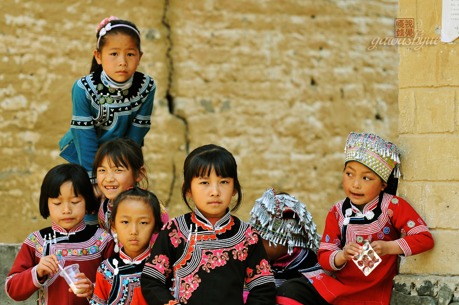 【哈尼族小姑娘】--嘎娃视觉